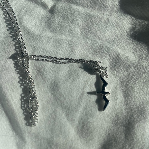 💛TS 1989 Seagull inspired necklace - Silver Pendant - Stylish Swift inspired - Picture 5 of 8